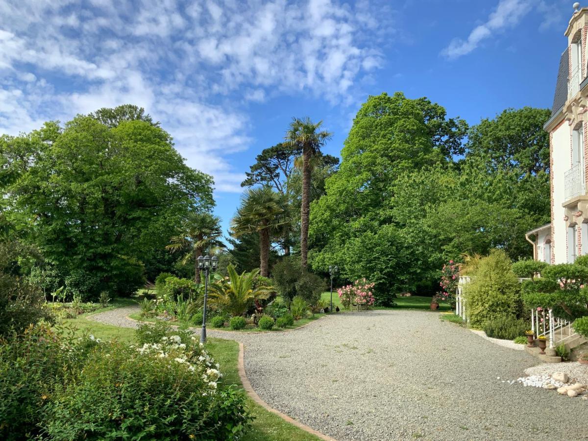 Manoir De Lanveur Bed and Breakfast Fouesnant Buitenkant foto